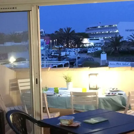 Naturiste Port Soleil Avec Piscine アグド